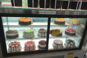 Kedai kek di Ipoh, Malaysia