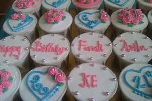 Kedai kek di Kudat, Malaysia